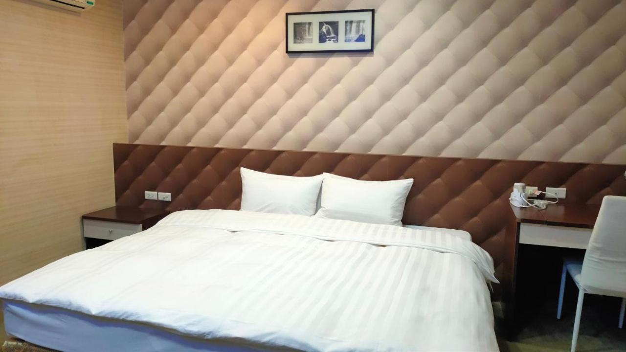 Shun-Yi Business Hotel Chiayi Exterior foto