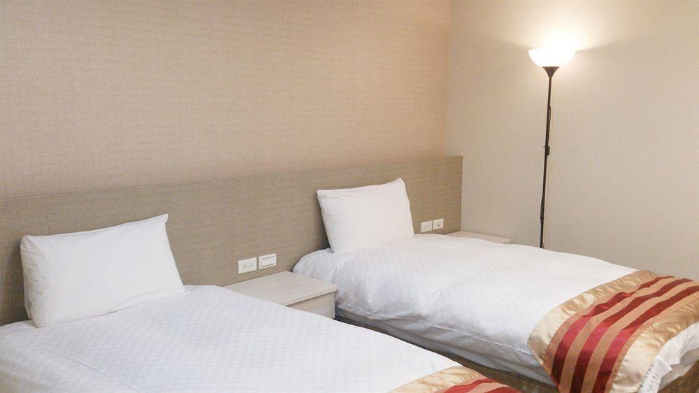Shun-Yi Business Hotel Chiayi Exterior foto